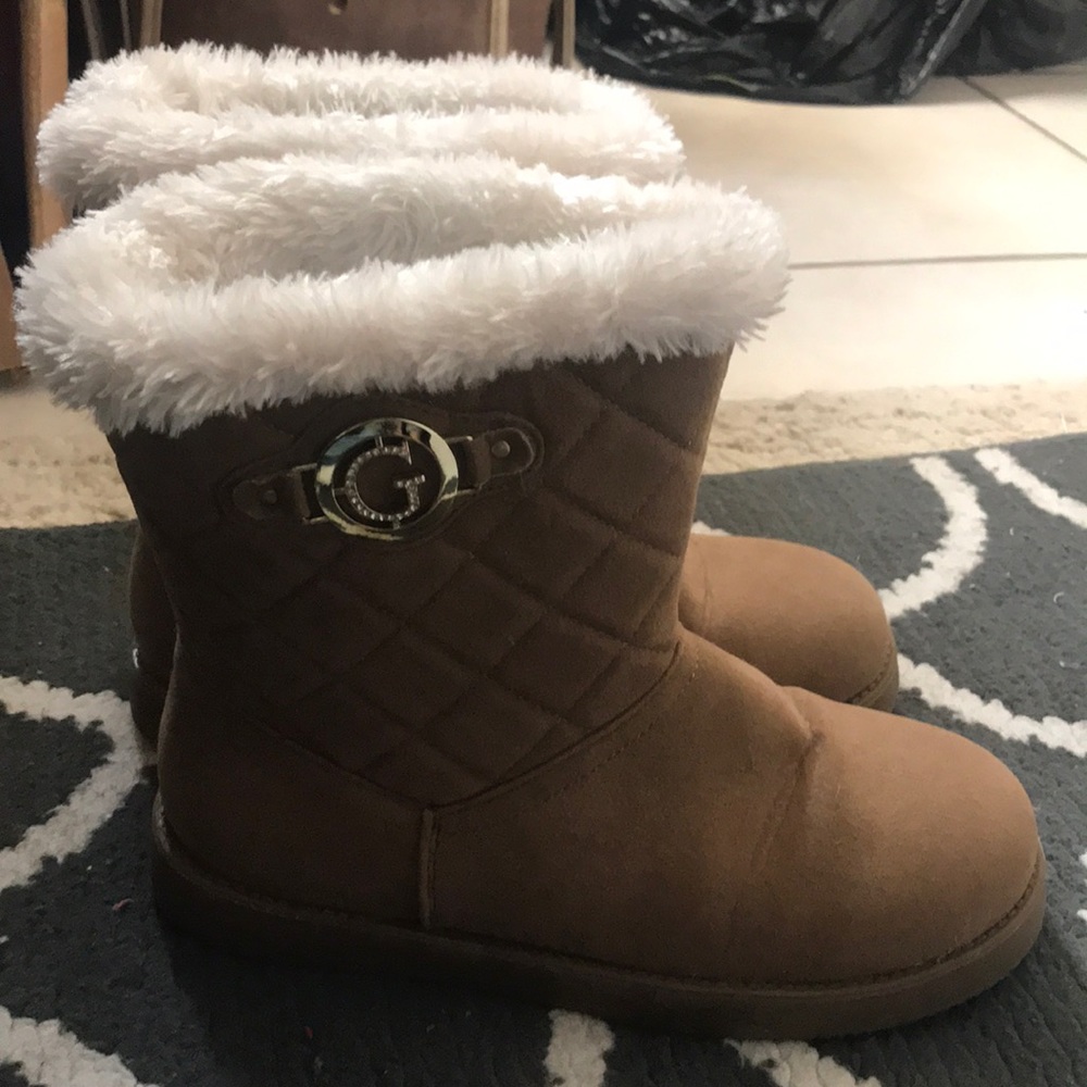 Guess boots